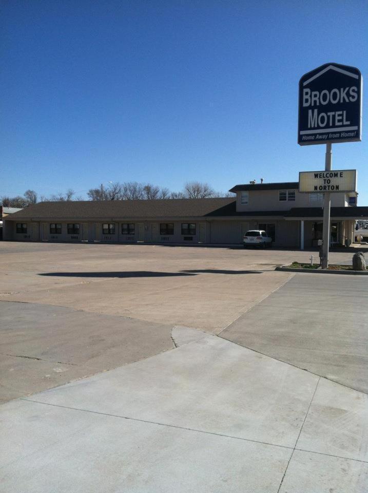 Brooks Motel Norton Exterior foto
